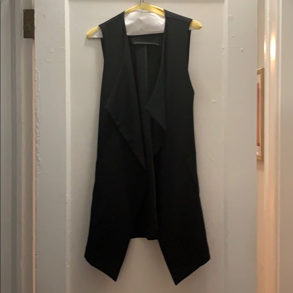DO+BE Women’s Tuxedo Vest